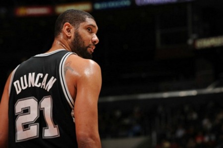 完成抢断并 完成抢断并